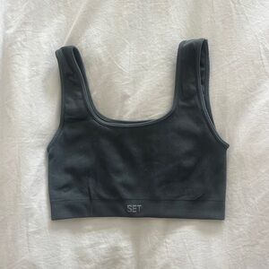 SET ACTIVE. Sculptflex bra in pebble. Never worn. Size womens small.